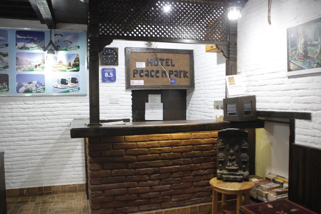 Hotel Peace N Park 카트만두 외부 사진